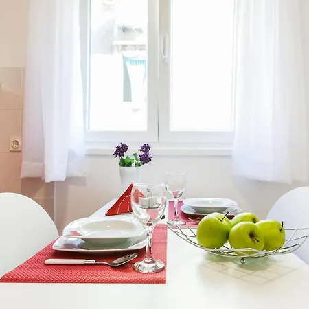 Bagi In Old Town Center